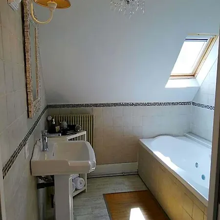 Chateau Les 4 Saisons Hotel 3*