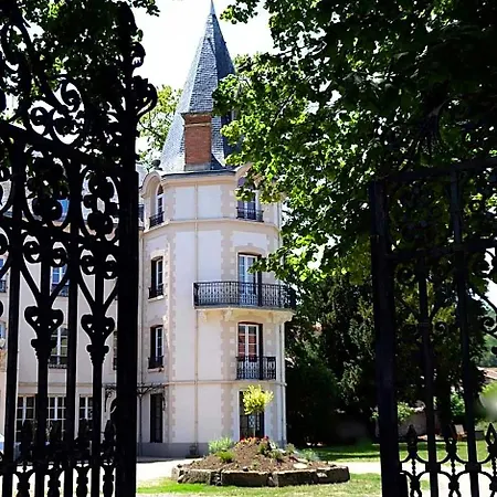 Chateau Les 4 Saisons