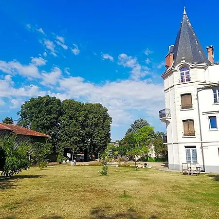 Chateau Les 4 Saisons 3*