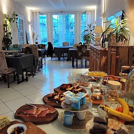 Chateau Les 4 Saisons 3*