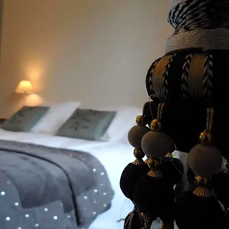 Chateau Les 4 Saisons Hotel 3*