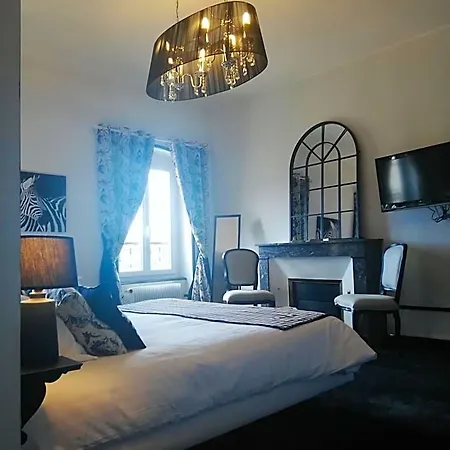 Chateau Les 4 Saisons Hotel 3*
