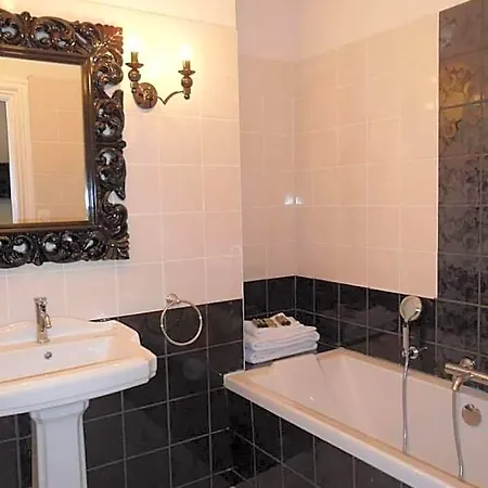 Hotel Chateau Les 4 Saisons 3*