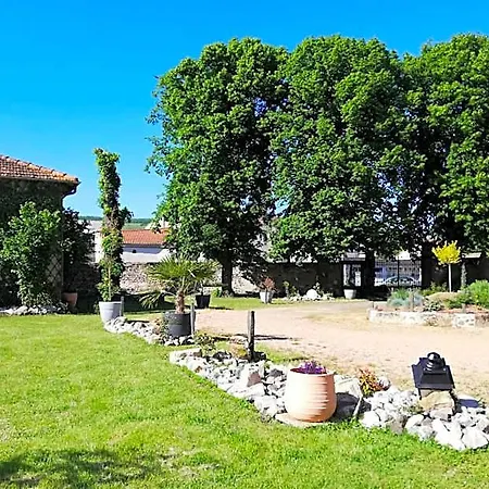 Hotel Chateau Les 4 Saisons 3*