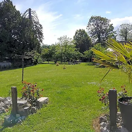 Chateau Les 4 Saisons Hotel 3*